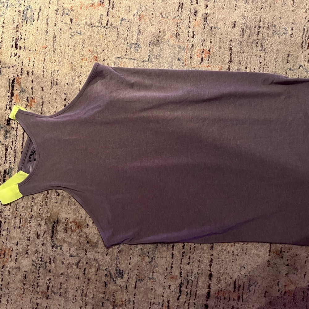 Nike gym shirt